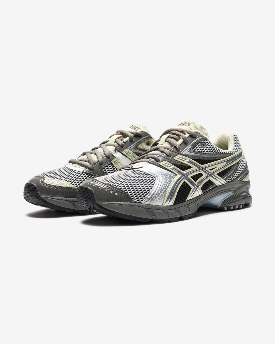 ASICS GEL-DS TRAINER 14 - TRUFFLEGREY/ SILVER – Undefeated ASICS GEL-DS TRAINER 14 - TRUFFLEGREY/ SILVER – Undefeated
