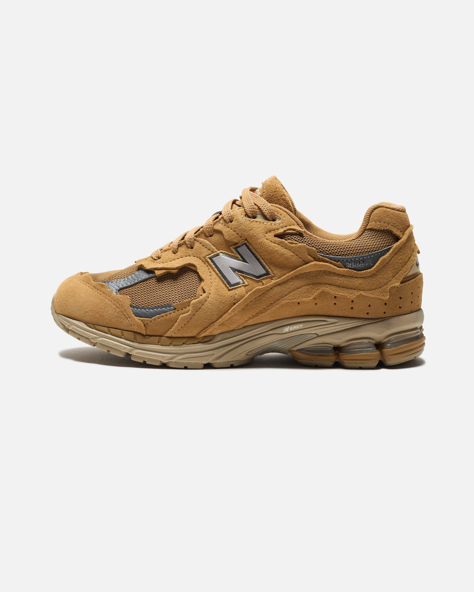 NEW BALANCE 2002DX - STUCCO/ CASTLEROCK – Undefeated