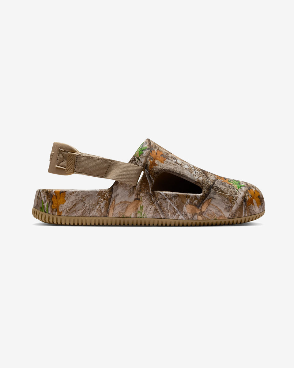 NIKE CALM REALTREE- KHAKI – Undefeated