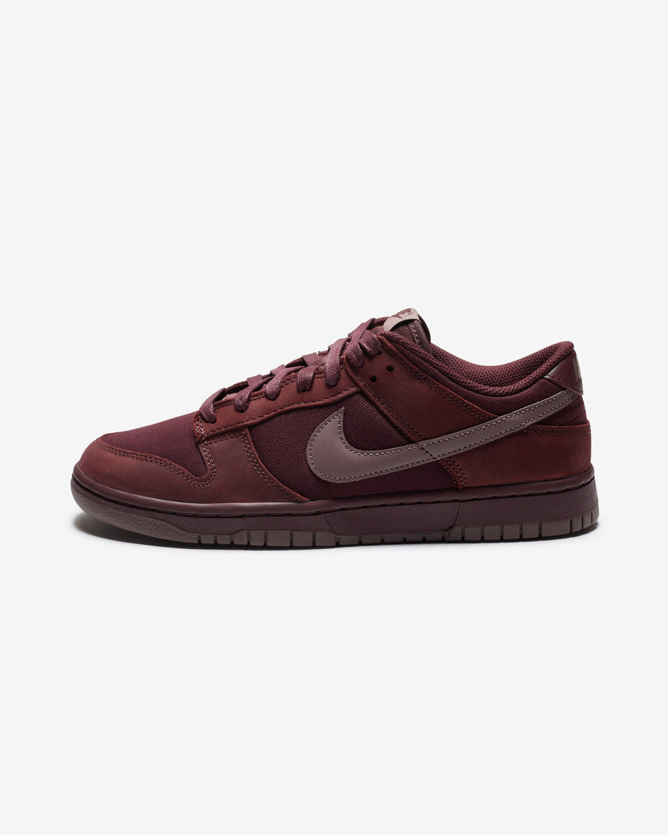 NIKE DUNK LOW RETRO PREMIUM - BURGUNDYCRUSH/ PLUMECLIPSE – Undefeated