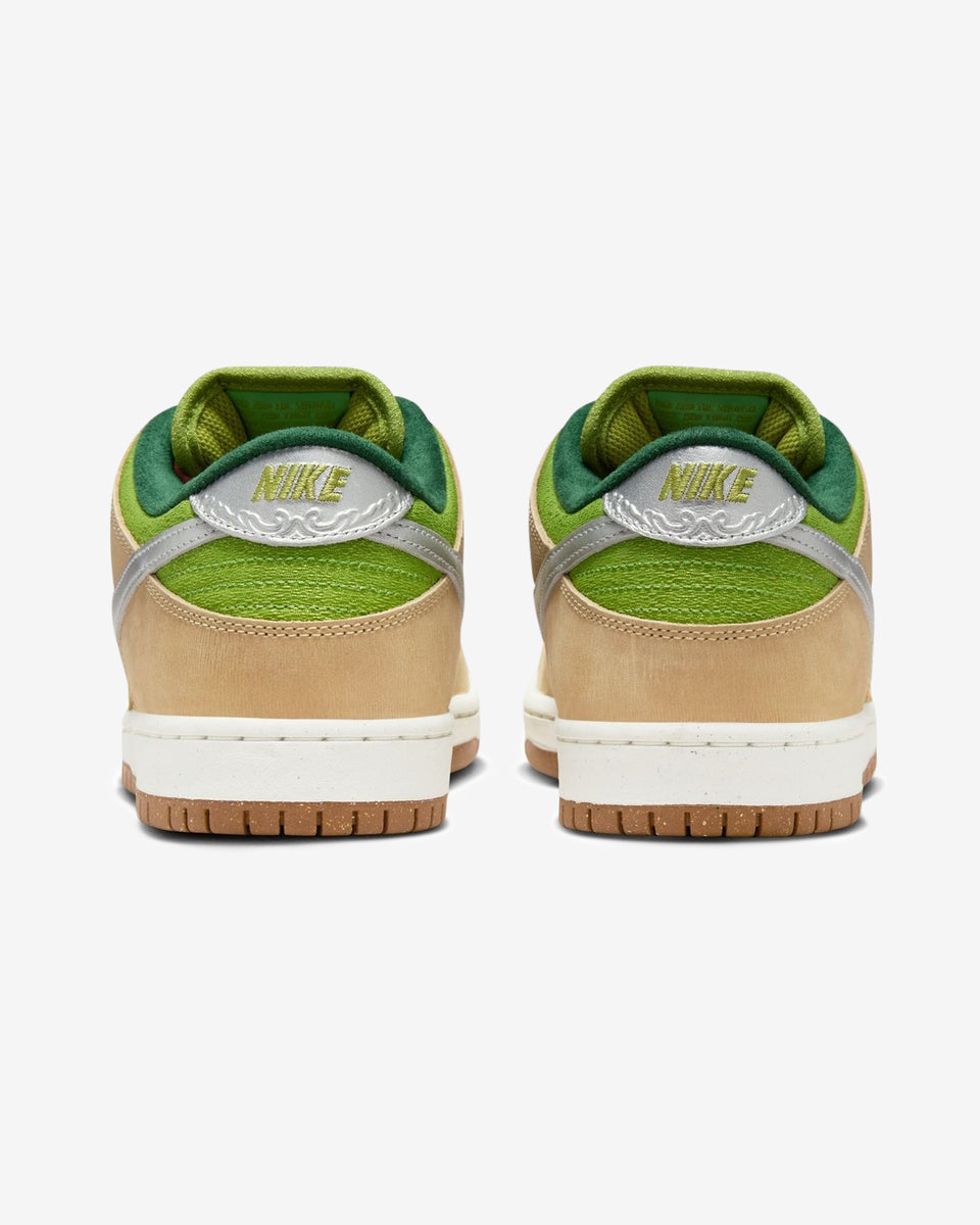 NIKE SB DUNK LOW PRO - SESAME/ METALLICSILVER/ PEAR – Undefeated