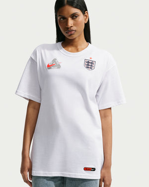 NIKE X PALACE ENG PREMIUM TEE - WHITE – Undefeated
