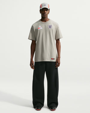 NIKE X PALACE ENG PREMIUM TEE - PEWTER GREY – Undefeated