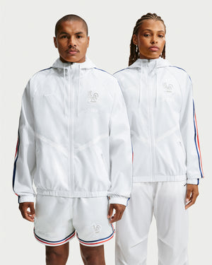 Nike x Jacquemus フード付きジャケット ホワイト NIKE X JACQUEMUS FR ANTHEM JACKET - WHITE – Undefeated