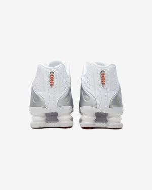 NIKE WOMEN'S SHOX R4 - WHITE/ METALLICSILVER/ MAXORANGE