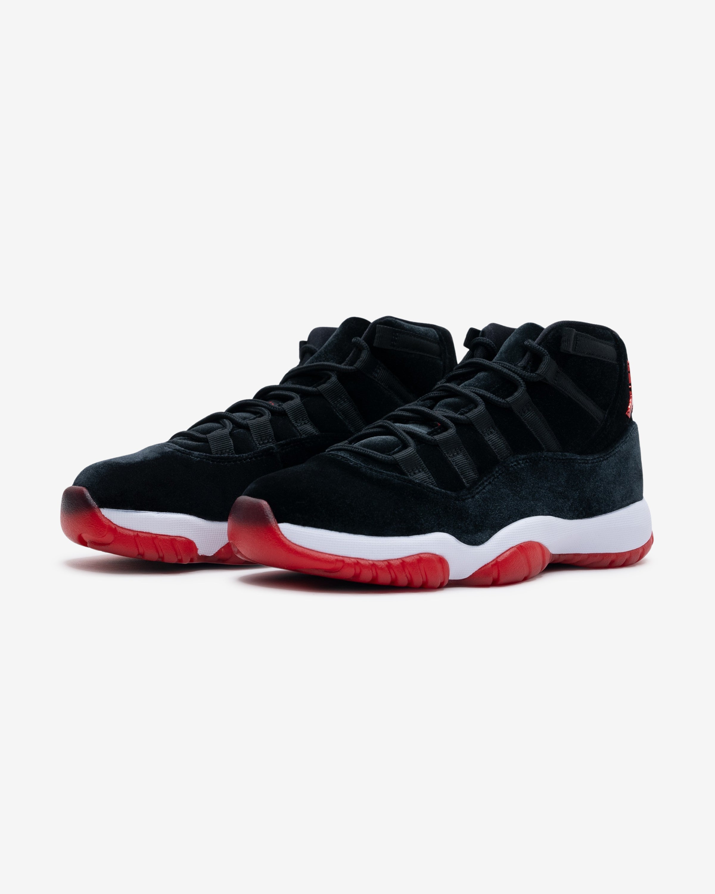 JORDAN WOMEN'S AJ 11 RETRO - BLACK/ GYMRED/ WHITE