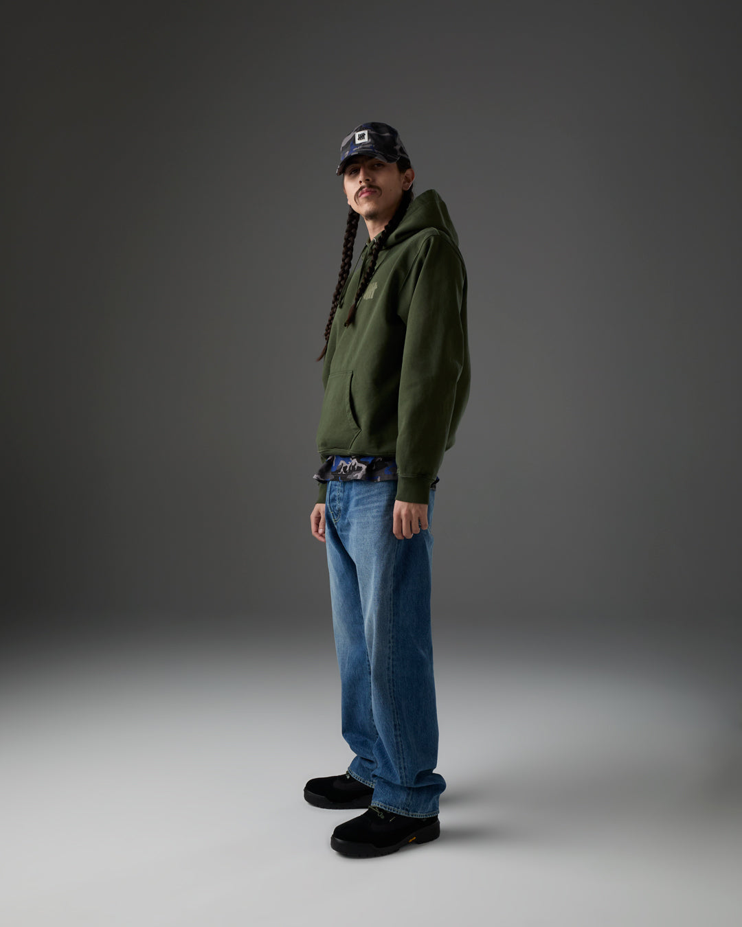 UNDEFEATED CLASSIC ICON PULLOVER HOOD – Undefeated