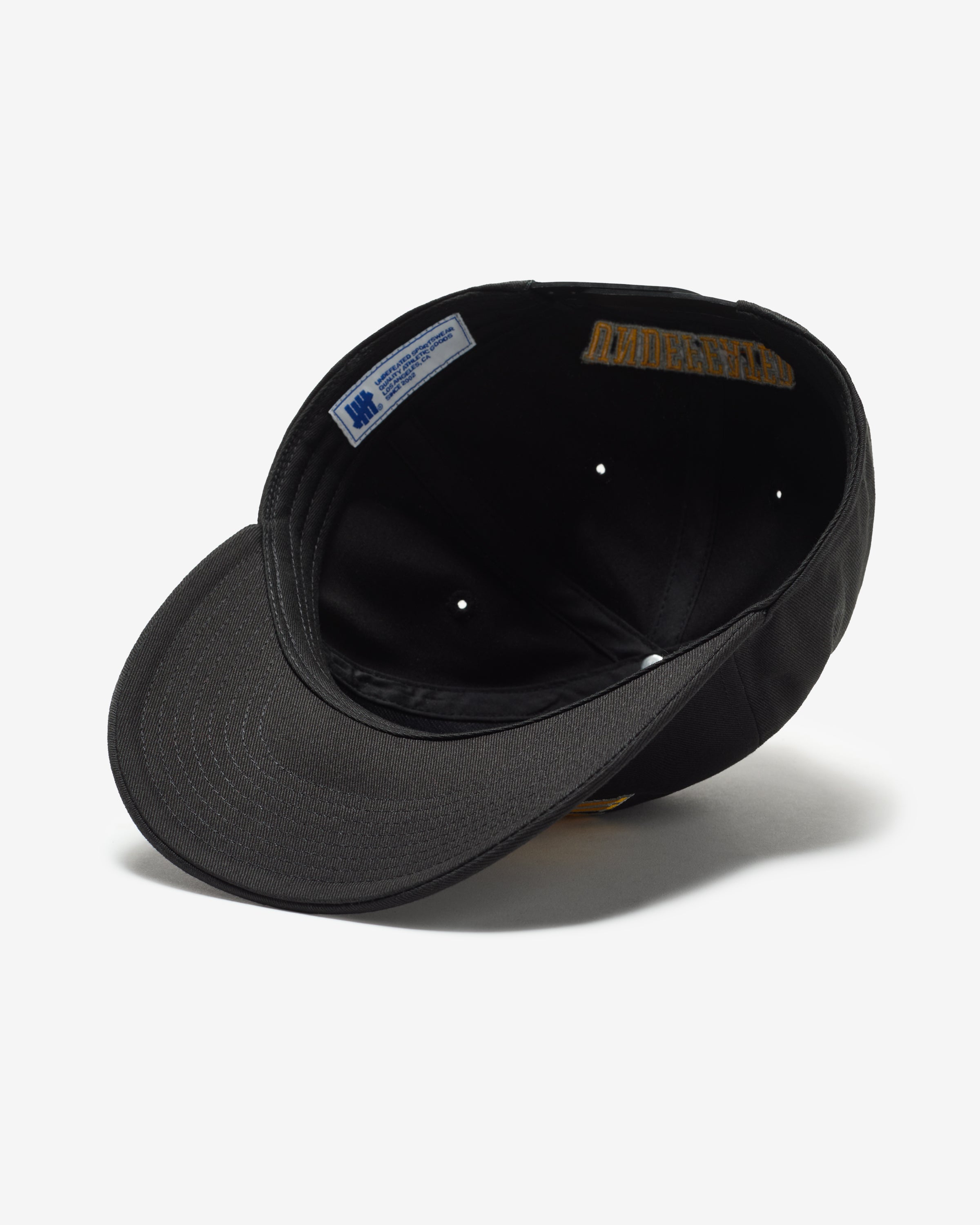 UNDEFEATED 5 SNAPBACK - BLACK