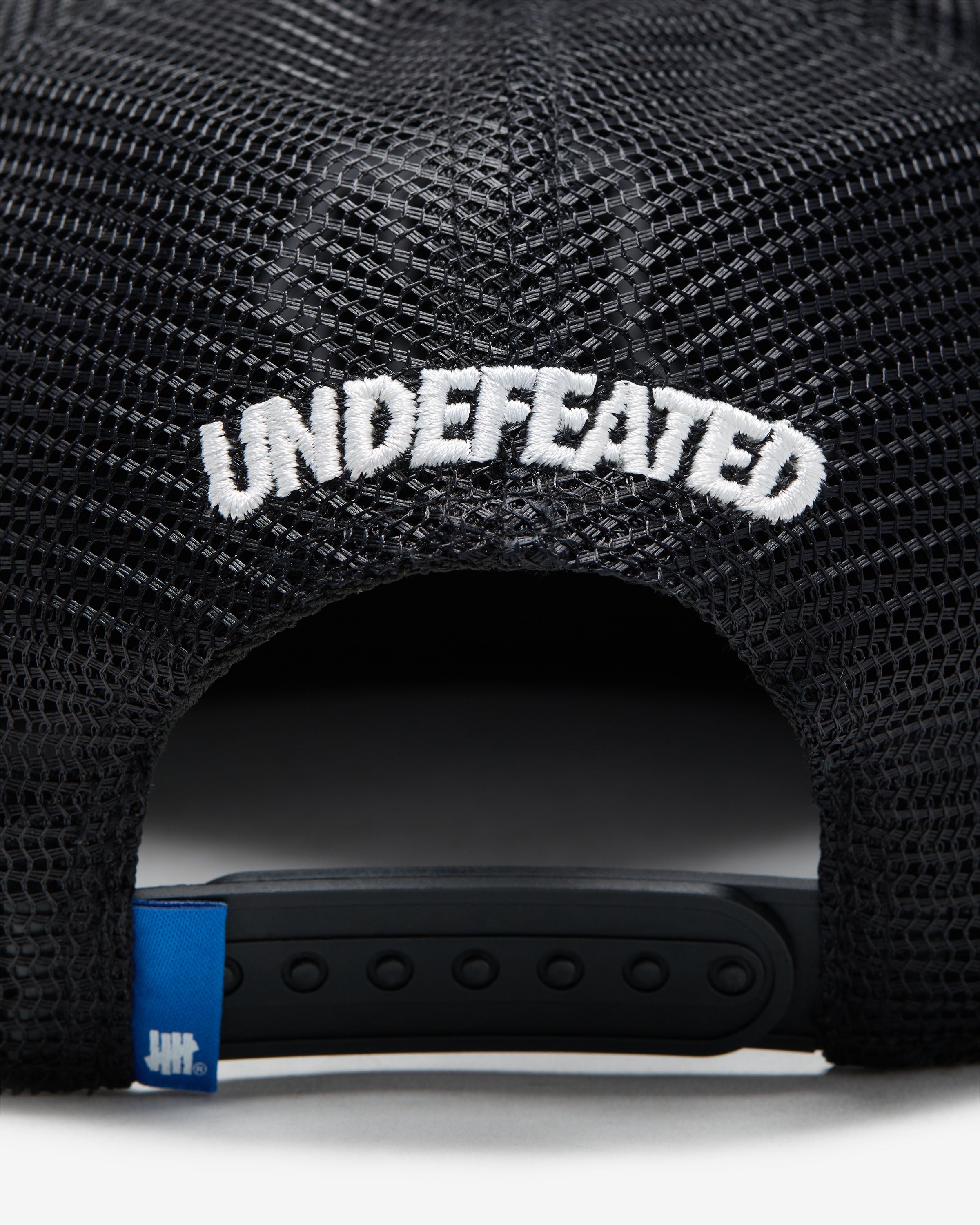 UNDEFEATED ICON MESH SNAPBACK – Undefeated