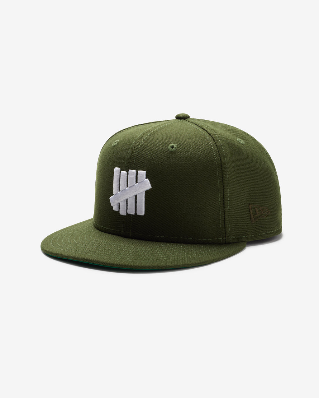 UNDEFEATED X NE CLASSIC ICON FITTED - OLIVE
