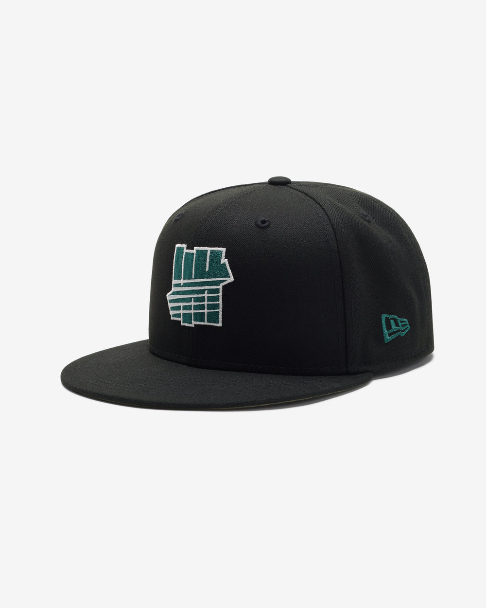 UNDEFEATED X NE ICON CREST FITTED – Undefeated