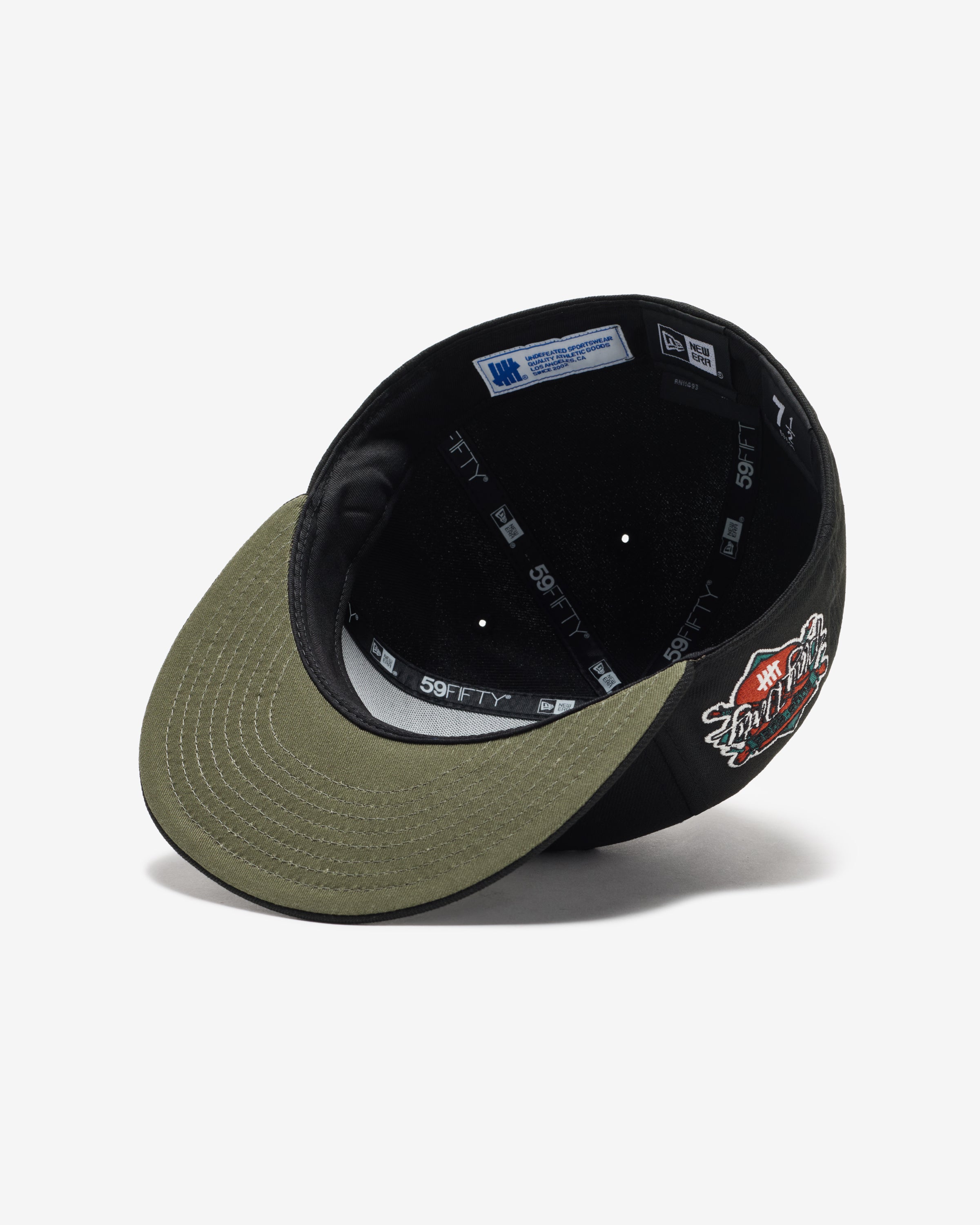 UNDEFEATED X NE ICON CREST FITTED – Undefeated