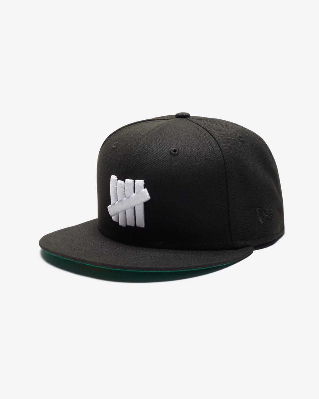 UNDEFEATED X NE ICON FITTED - BLACK