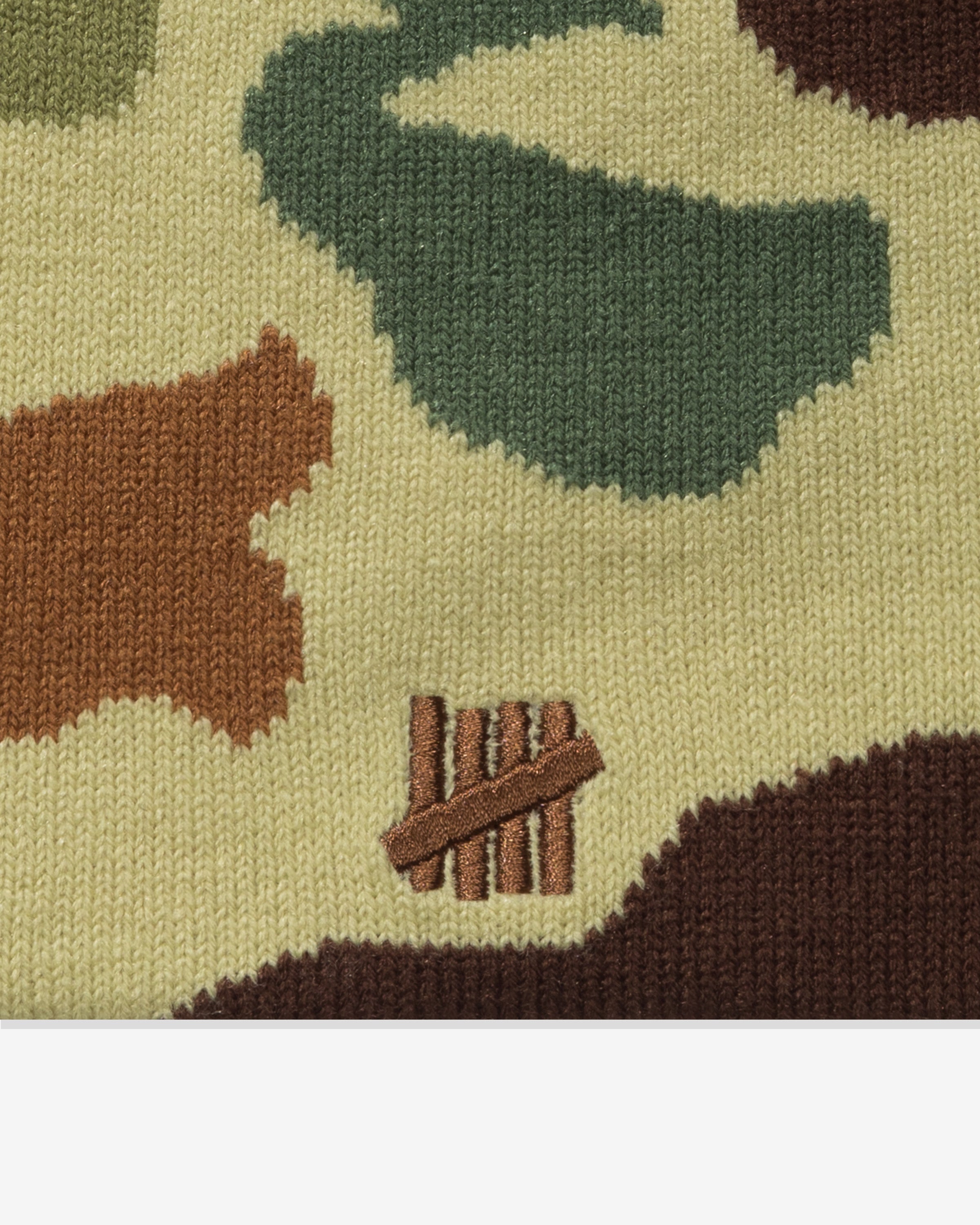 UNDEFEATED TOKE REVERSIBLE BEANIE - CAMO