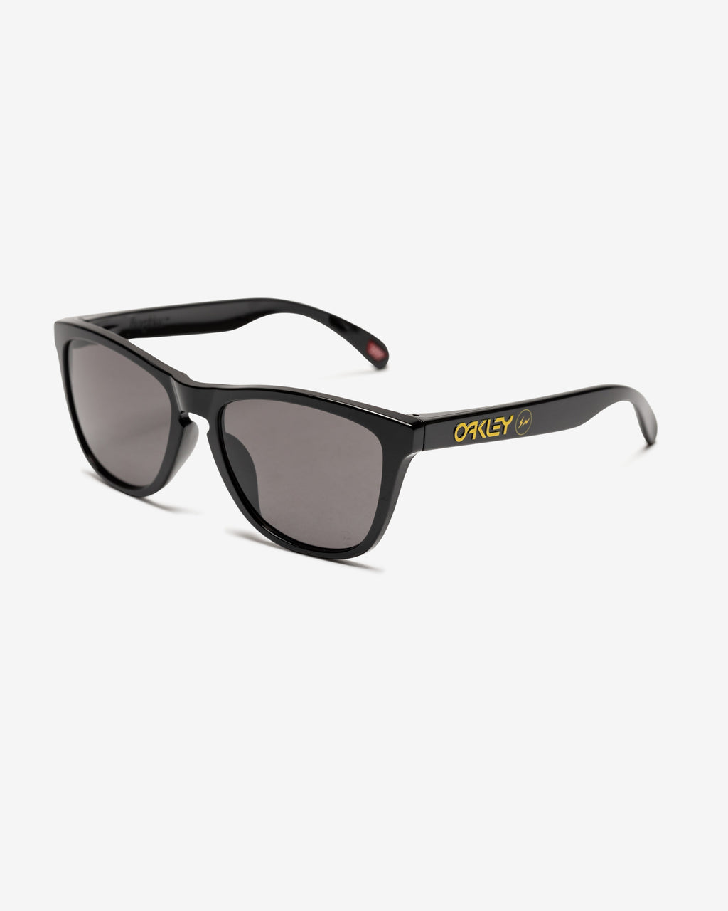 OAKLEY – Undefeated