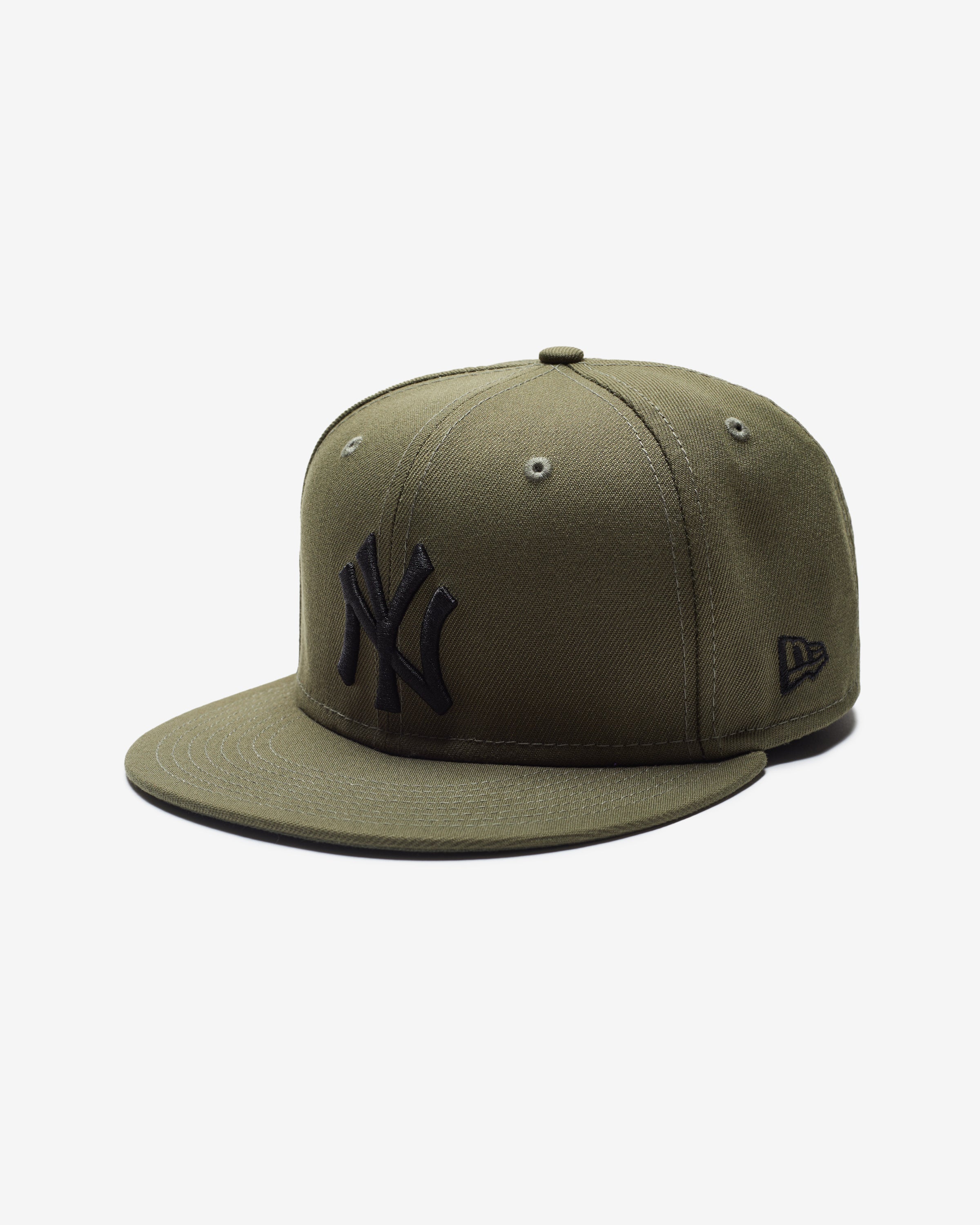 UNDEFEATED X NEW ERA NY YANKEES 59FIFTY FITTED - OLIVE – Undefeated