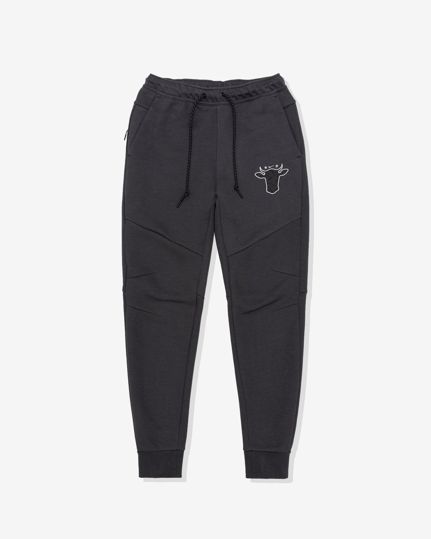 Nike – Undefeated