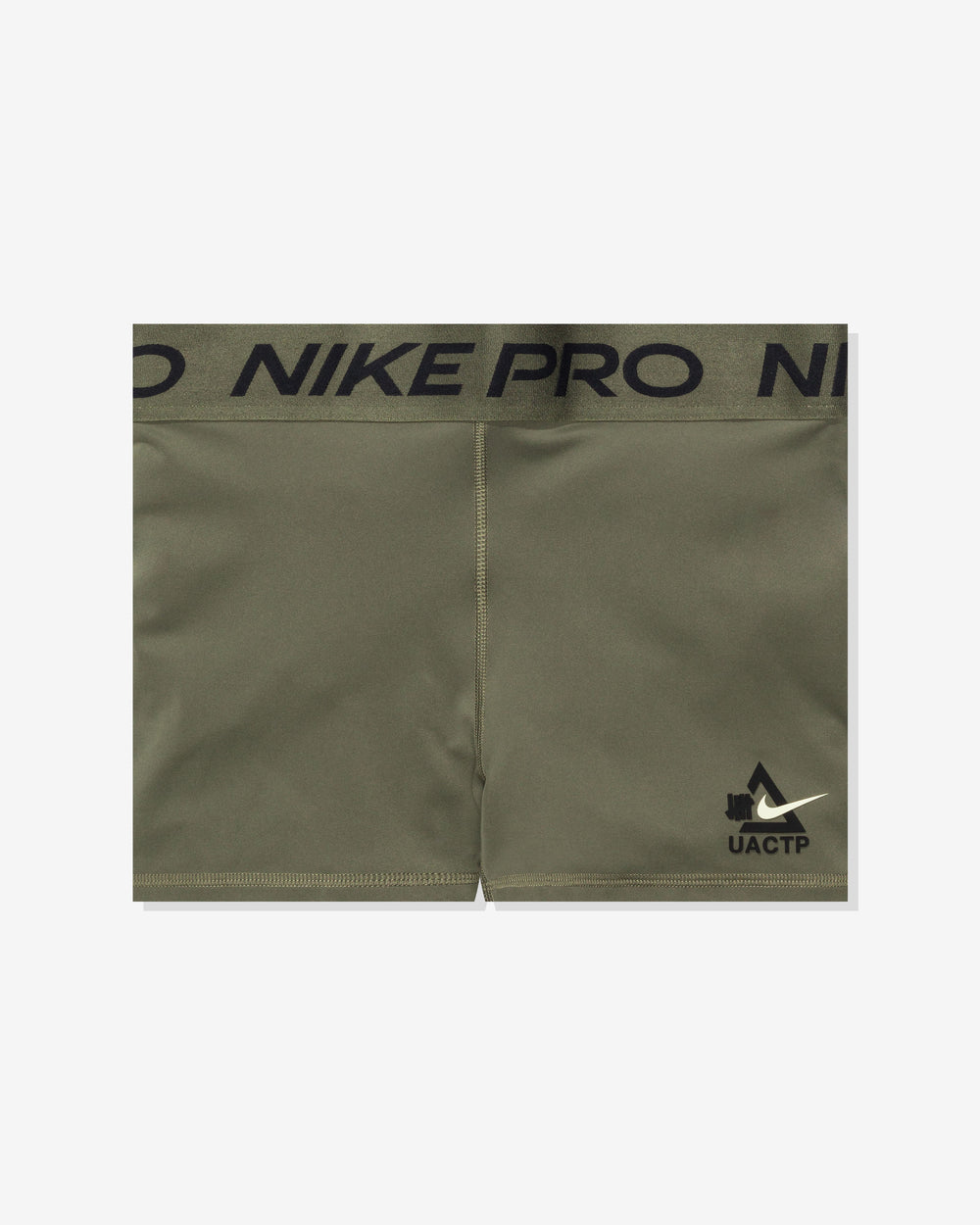 UACTP X NIKE WMNS NRG 365 3IN SHORT - MEDIUM OLIVE