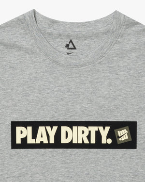 UACTP X NIKE NRG PRIMARY SS TOP - DK GREY HEATHER – Undefeated