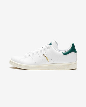 ADIDAS STAN SMITH - FTWWHT/ CGREEN/ OWHITE Undefeated ADIDAS STAN SMITH - FTWWHT/ CGREEN/ OWHITE Undefeated