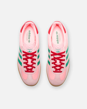 ADIDAS WOMEN'S GAZELLE INDOOR - COUGRN/ GLOPNK