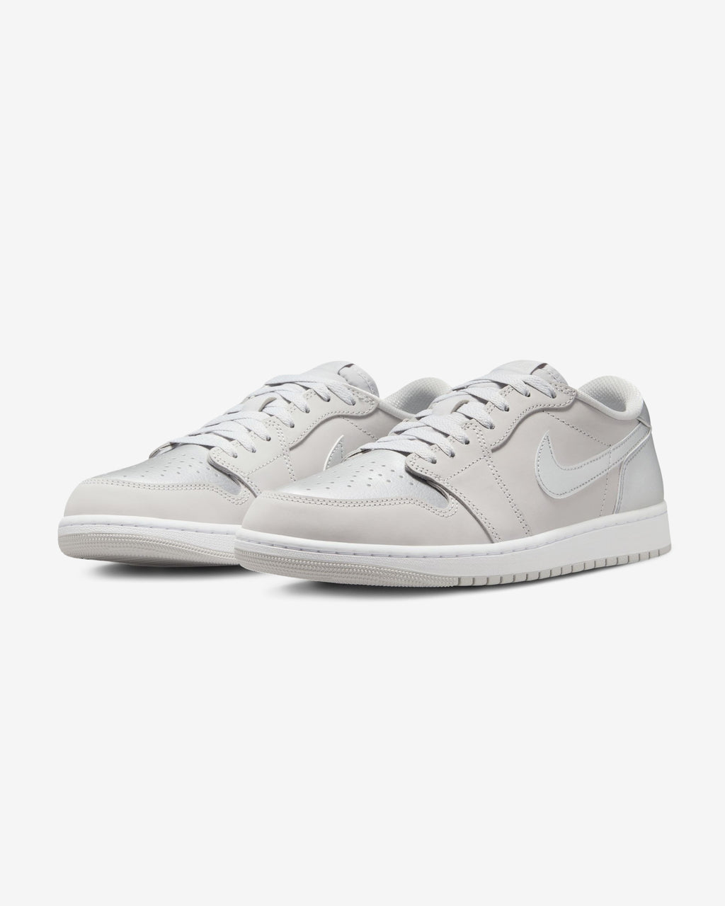 JORDAN AJ 1 LOW OG - NEUTRALGREY/ METALLICSILVER/ WHITE - JORDAN AJ 1 LOW OG - NEUTRALGREY/ METALLICSILVER/ WHITE