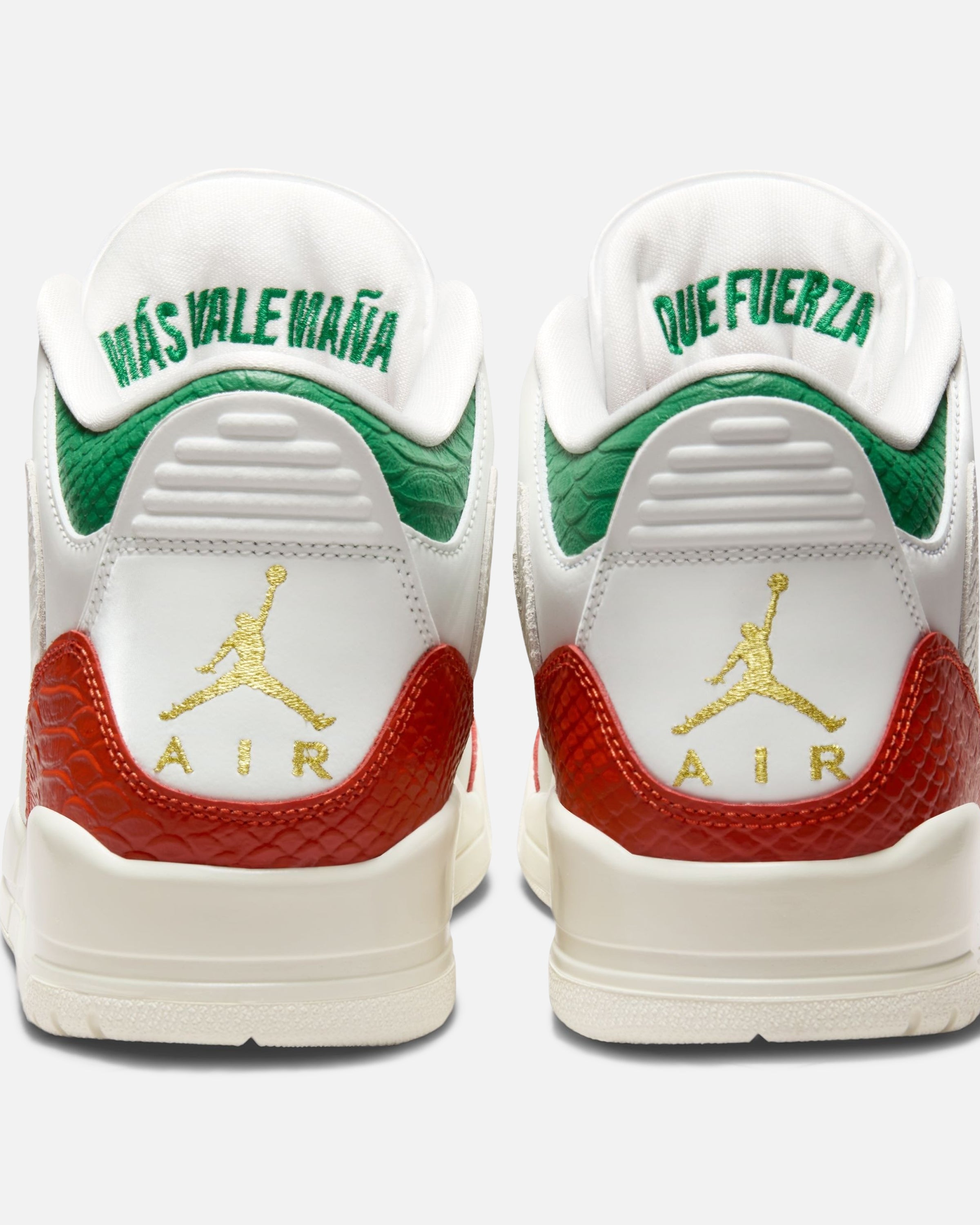 JORDAN AJ 3 RETRO 'EL VUELO' - SUMMITWHITE/ METALLICGOLD