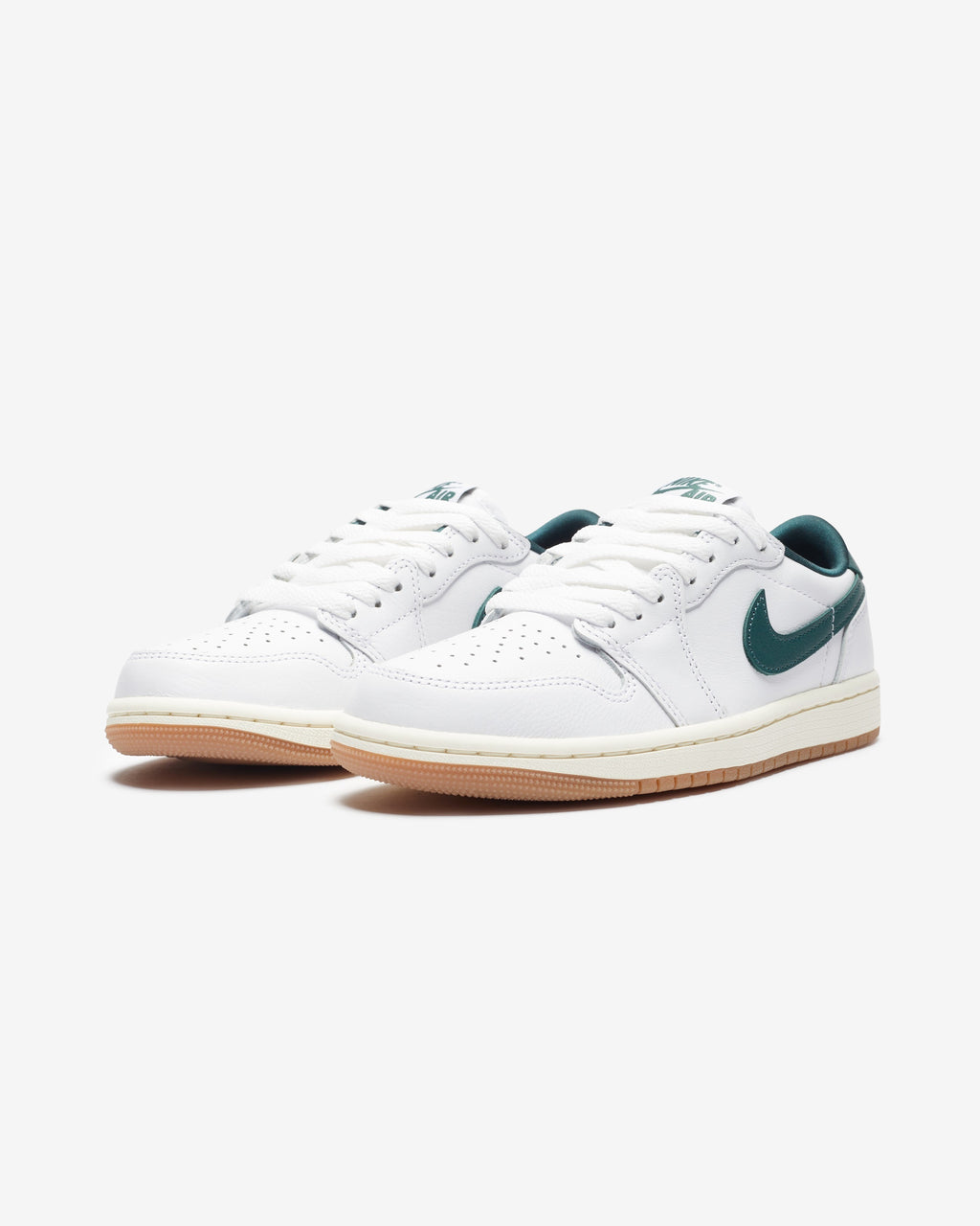 JORDAN WOMEN'S AJ 1 LOW OG - WHITE/ OXIDIZEDGREEN/ SAIL - JORDAN WOMEN'S AJ 1 LOW OG - WHITE/ OXIDIZEDGREEN/ SAIL