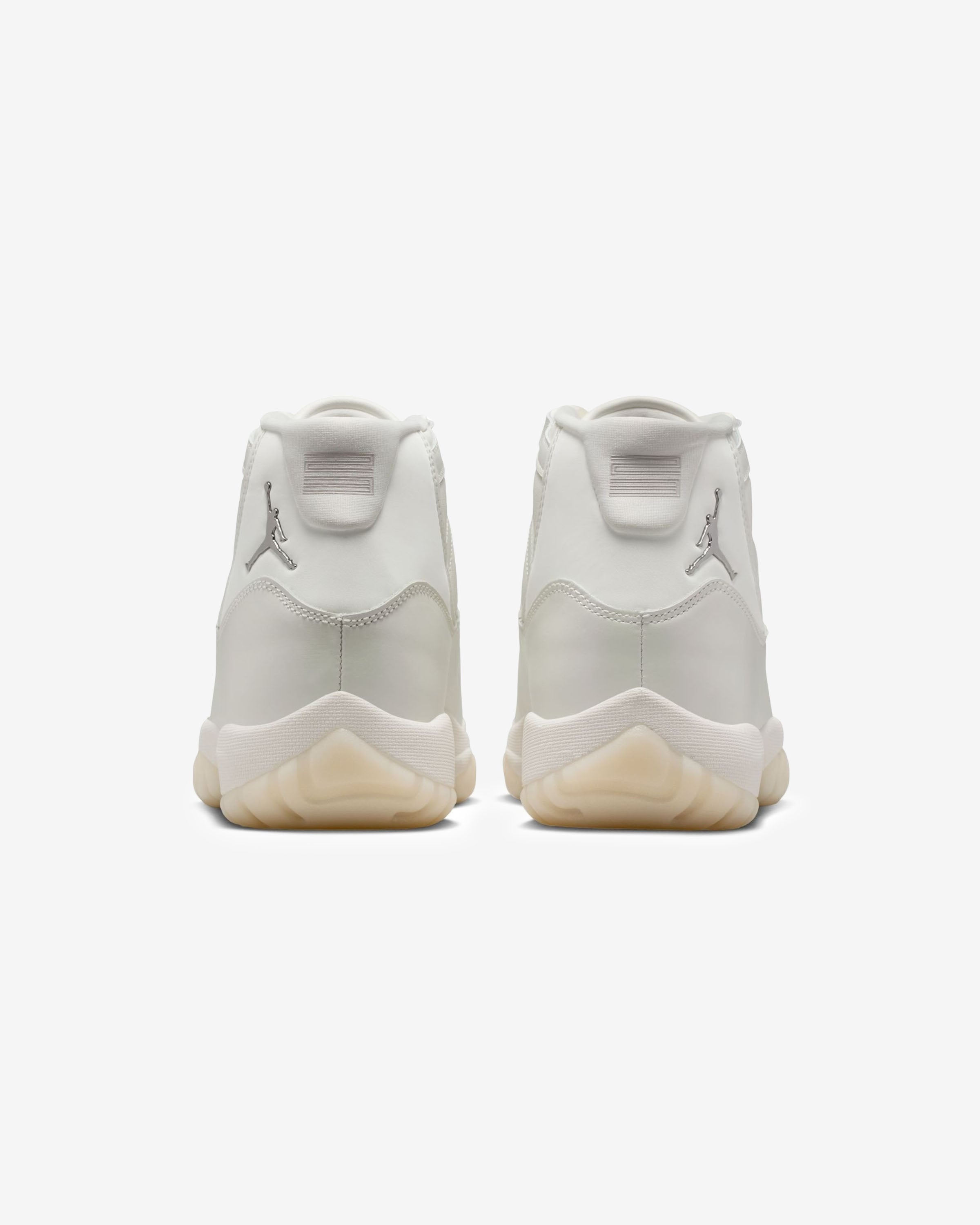 JORDAN WOMEN'S AJ 11 RETRO - SAIL/ PEARLGREY