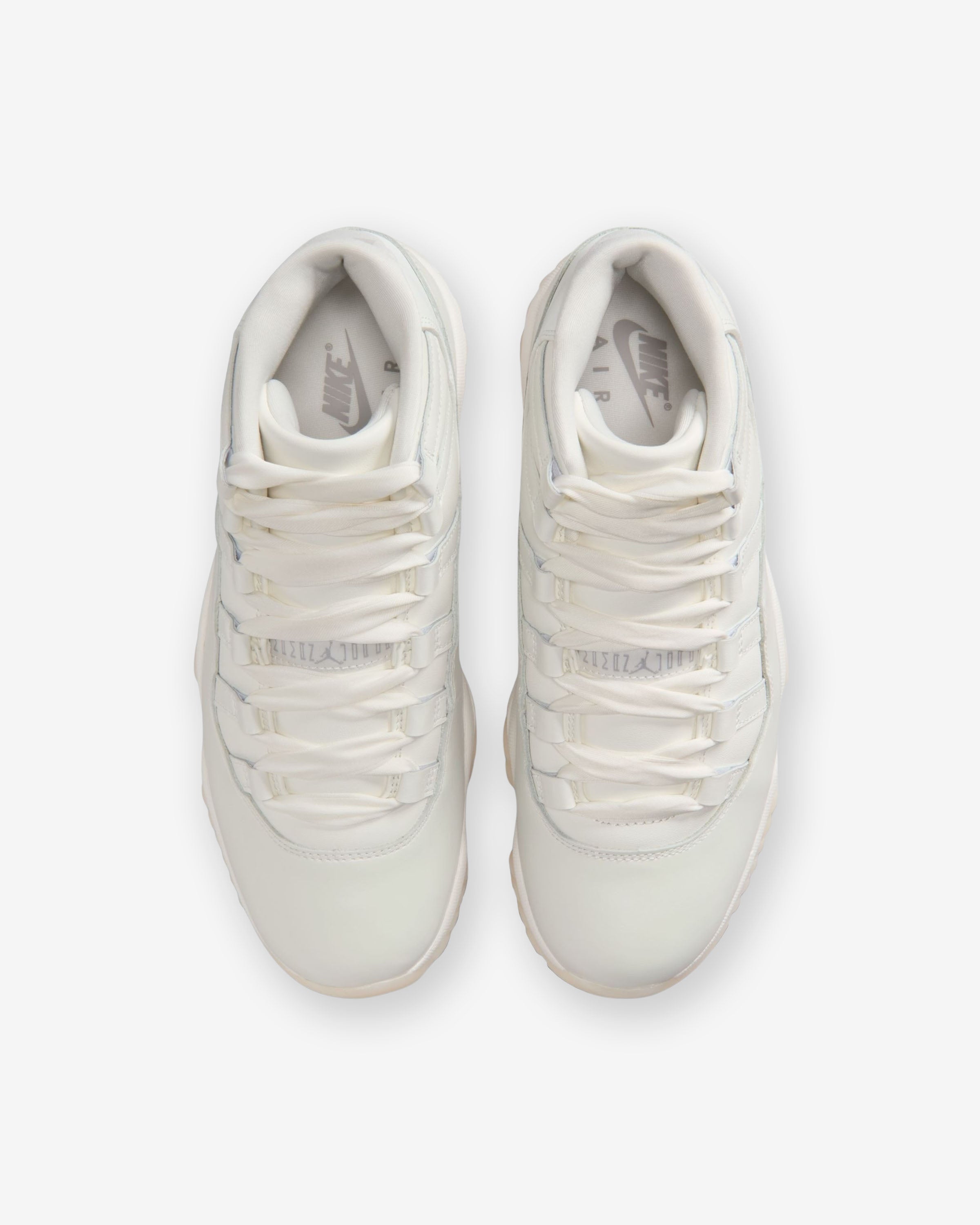 JORDAN WOMEN'S AJ 11 RETRO - SAIL/ PEARLGREY