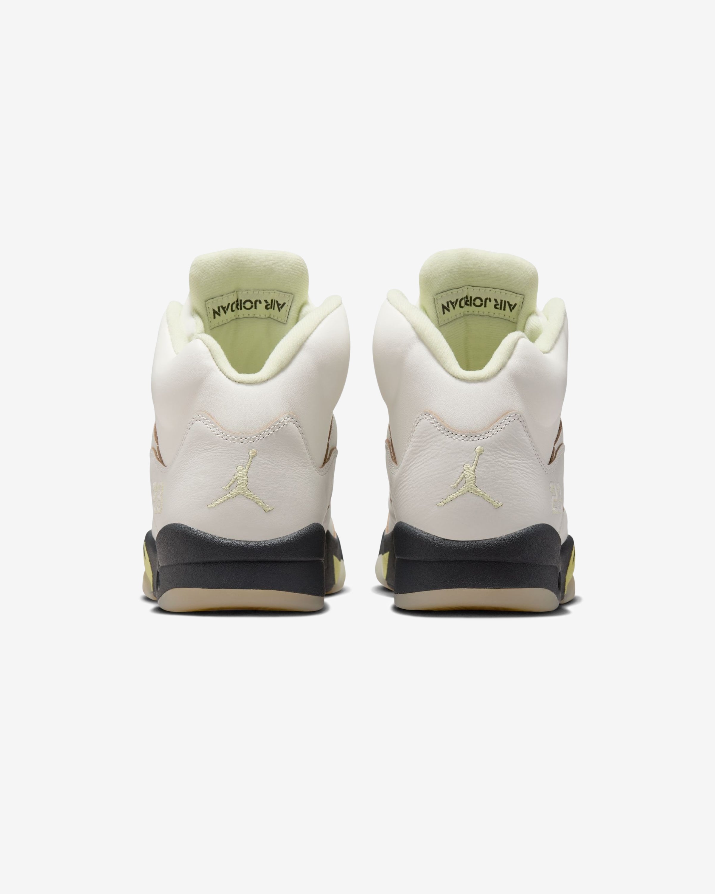JORDAN WOMEN'S AJ 5 RETRO - SAIL/ LUMINOUSGREEN