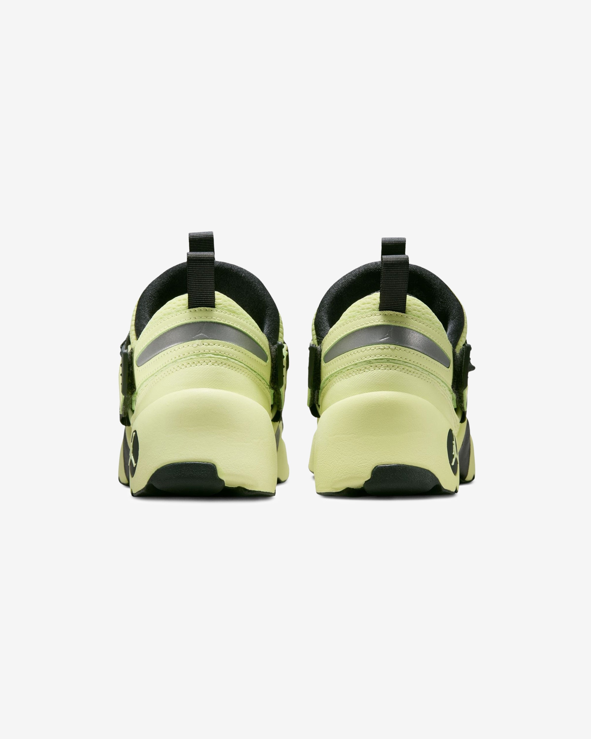 JORDAN WOMEN'S TRUNNER LX - LUMINOUSGREEN