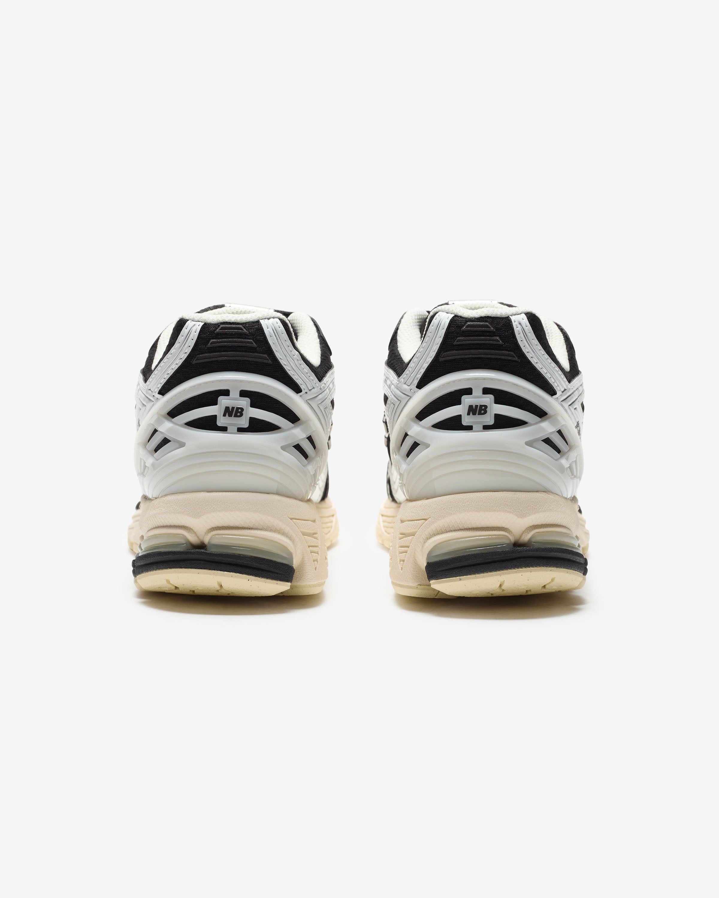 NEW BALANCE 1906R - WHITE/ BLACK