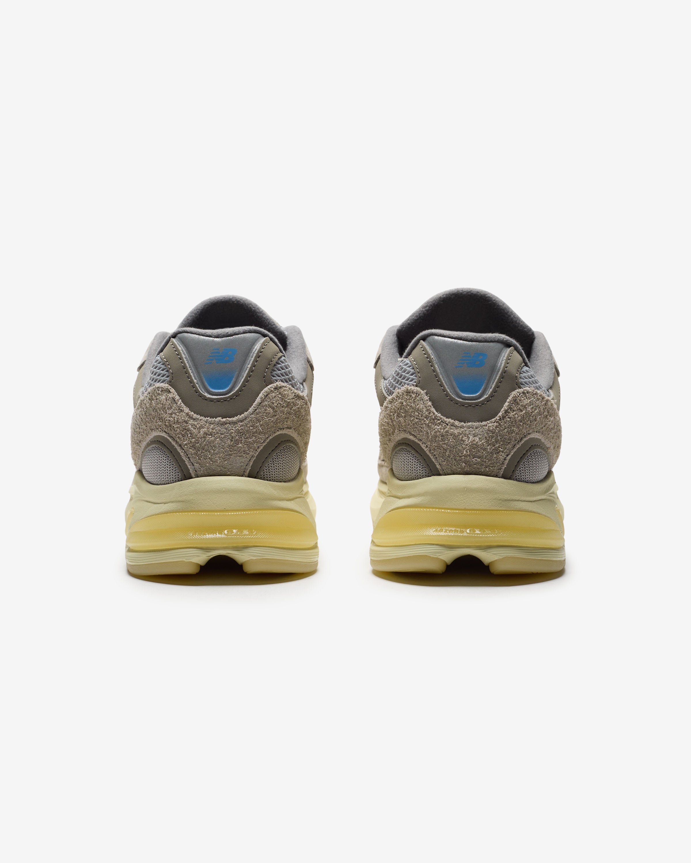 NEW BALANCE 2010 - ARIDSTONE