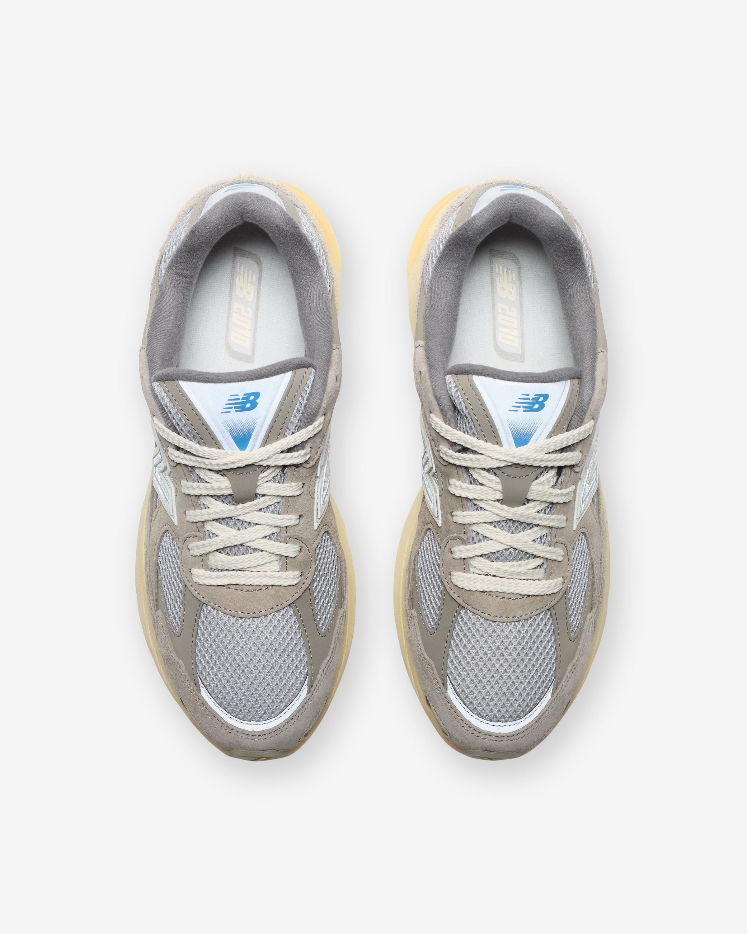 NEW BALANCE 2010 - ARIDSTONE