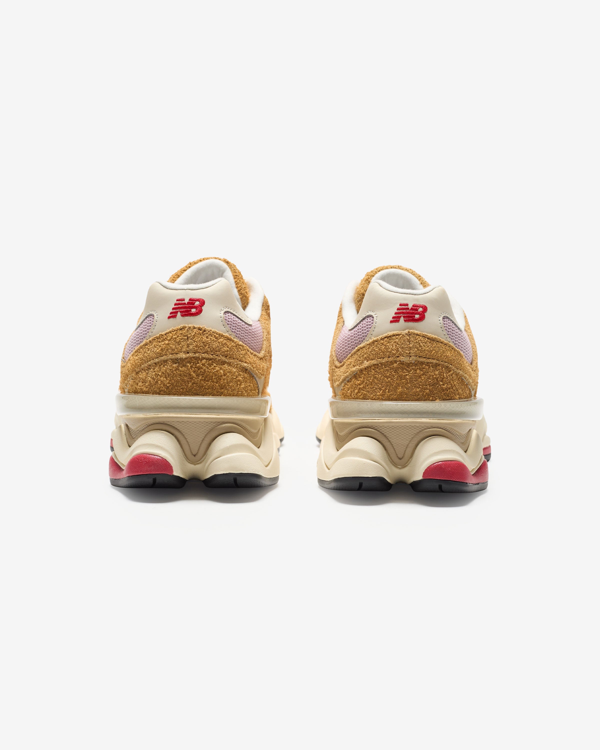 NEW BALANCE 9060 - BEIGE/ PINK