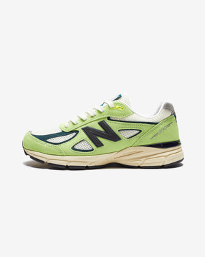 NEW BALANCE 990 v4 - HI-LITE