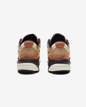 NEW BALANCE "MADE IN USA" 990v6 - SEPIA