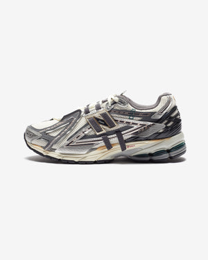 NEW BALANCE 1906 - SILVERMETALLIC/ CASTLEROCK