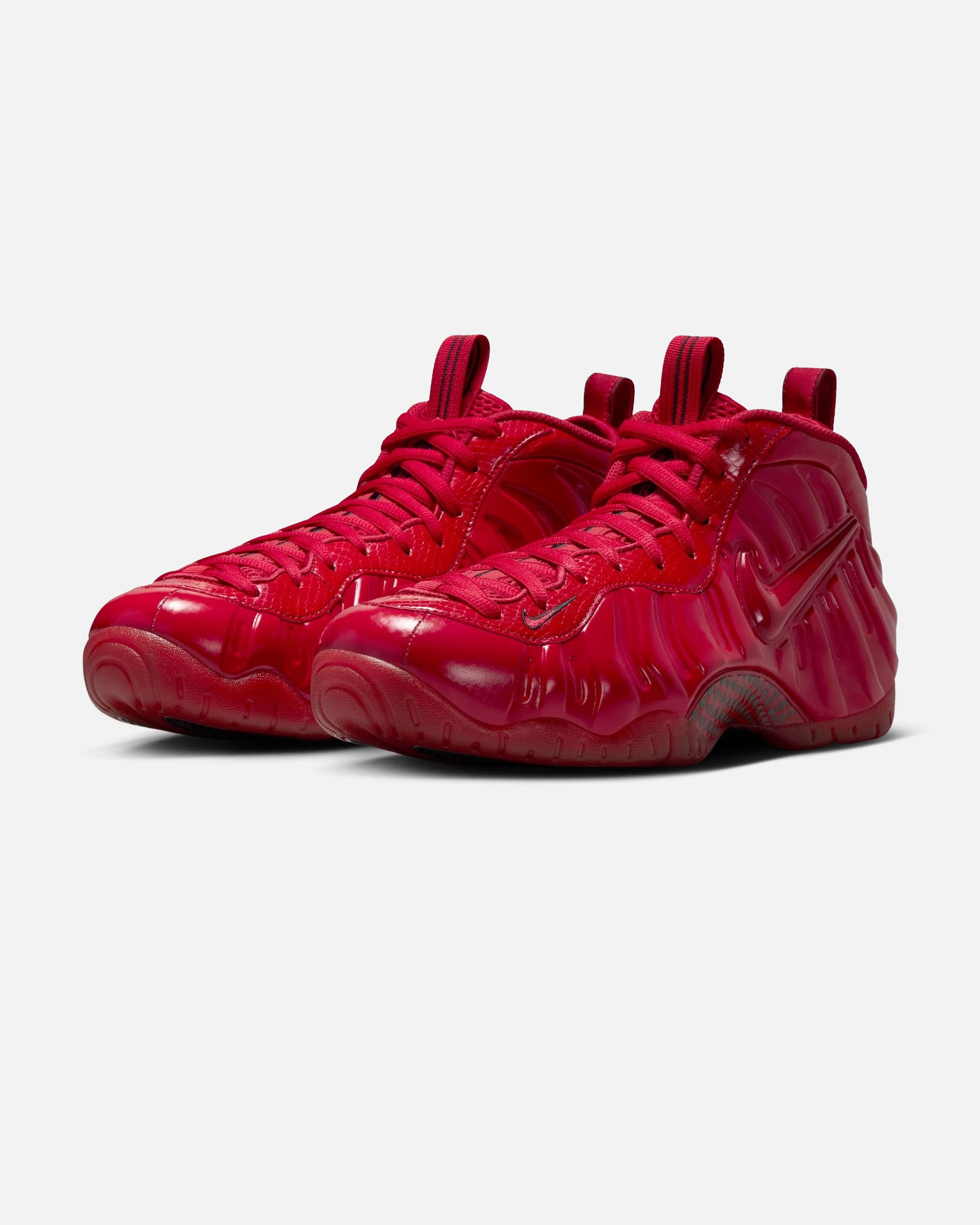 靴 Nike Air Foamposite Pro NIKE AIR FOAMPOSITE PRO - GYM RED/ BLACK – Undefeated