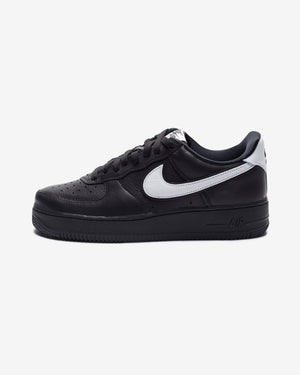 NIKE AIR FORCE 1 LOW RETRO - BLACK/ WHITE