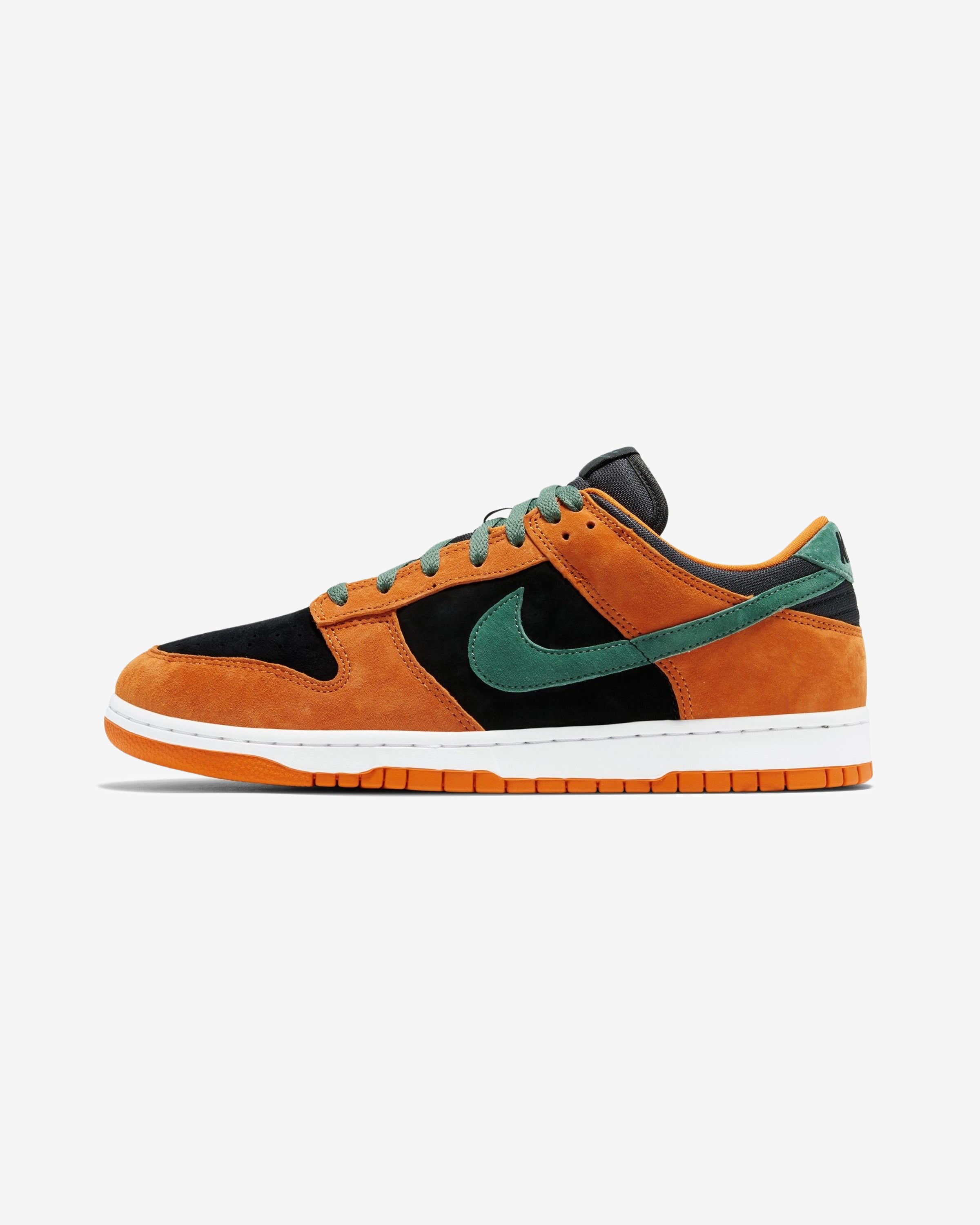 NIKE DUNK LOW SP - BLACK/ NORI/ CERAMIC