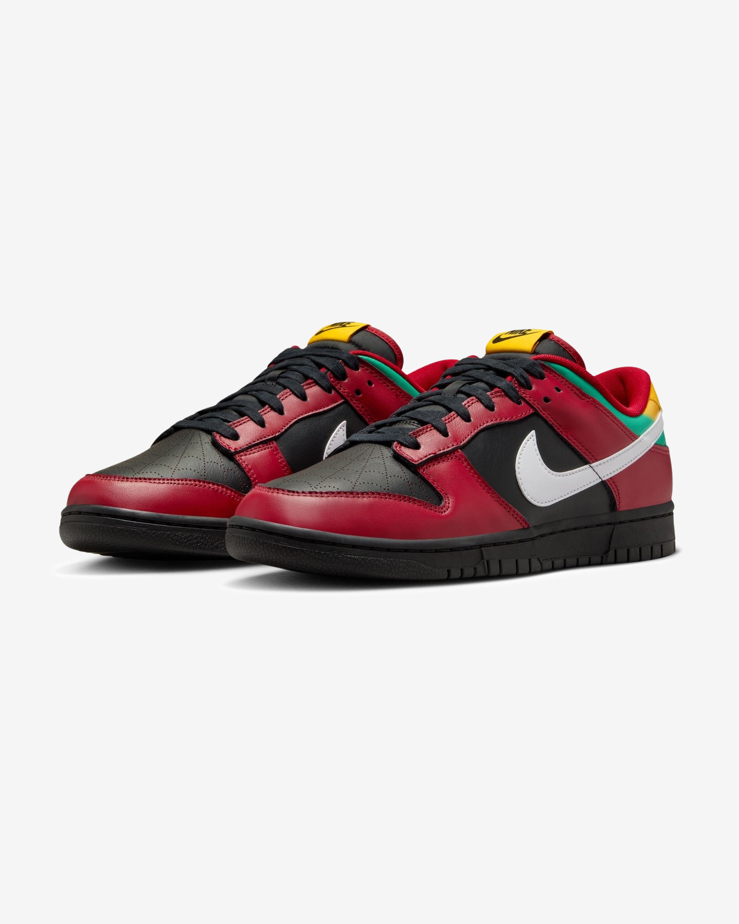 NIKE DUNK LOW RETRO LTD - BLACK/ WHITE/ GYMRED