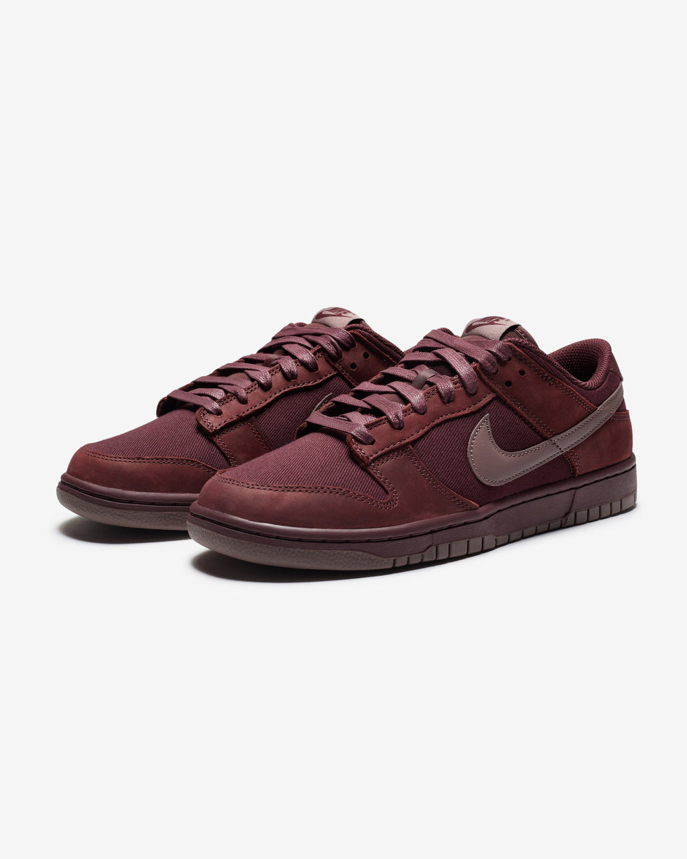 NIKE DUNK LOW RETRO PREMIUM - BURGUNDYCRUSH/ PLUMECLIPSE – Undefeated