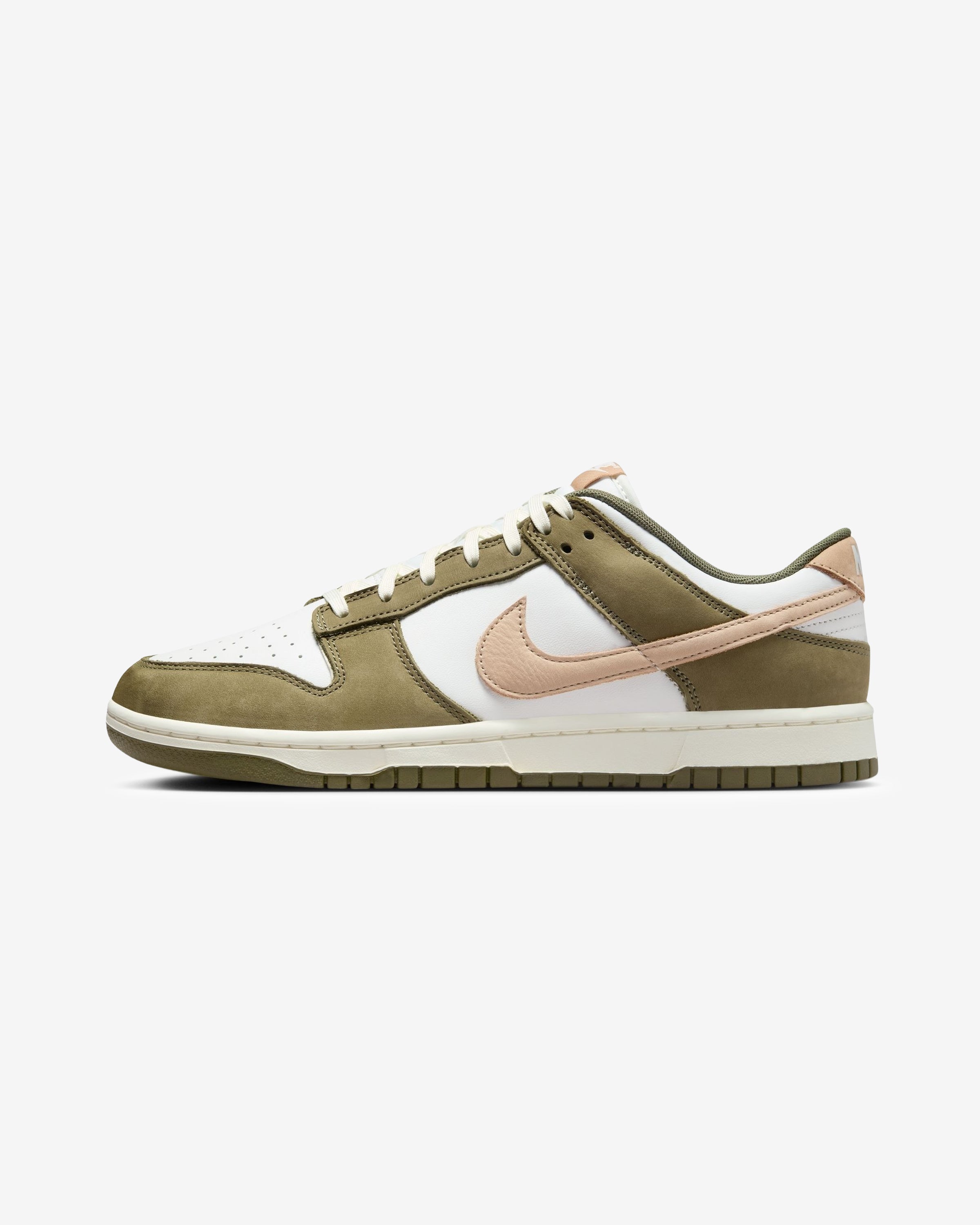 NIKE DUNK LOW RETRO PRM - MEDIUMOLIVE/ HEMP/ SUMMITWHITE