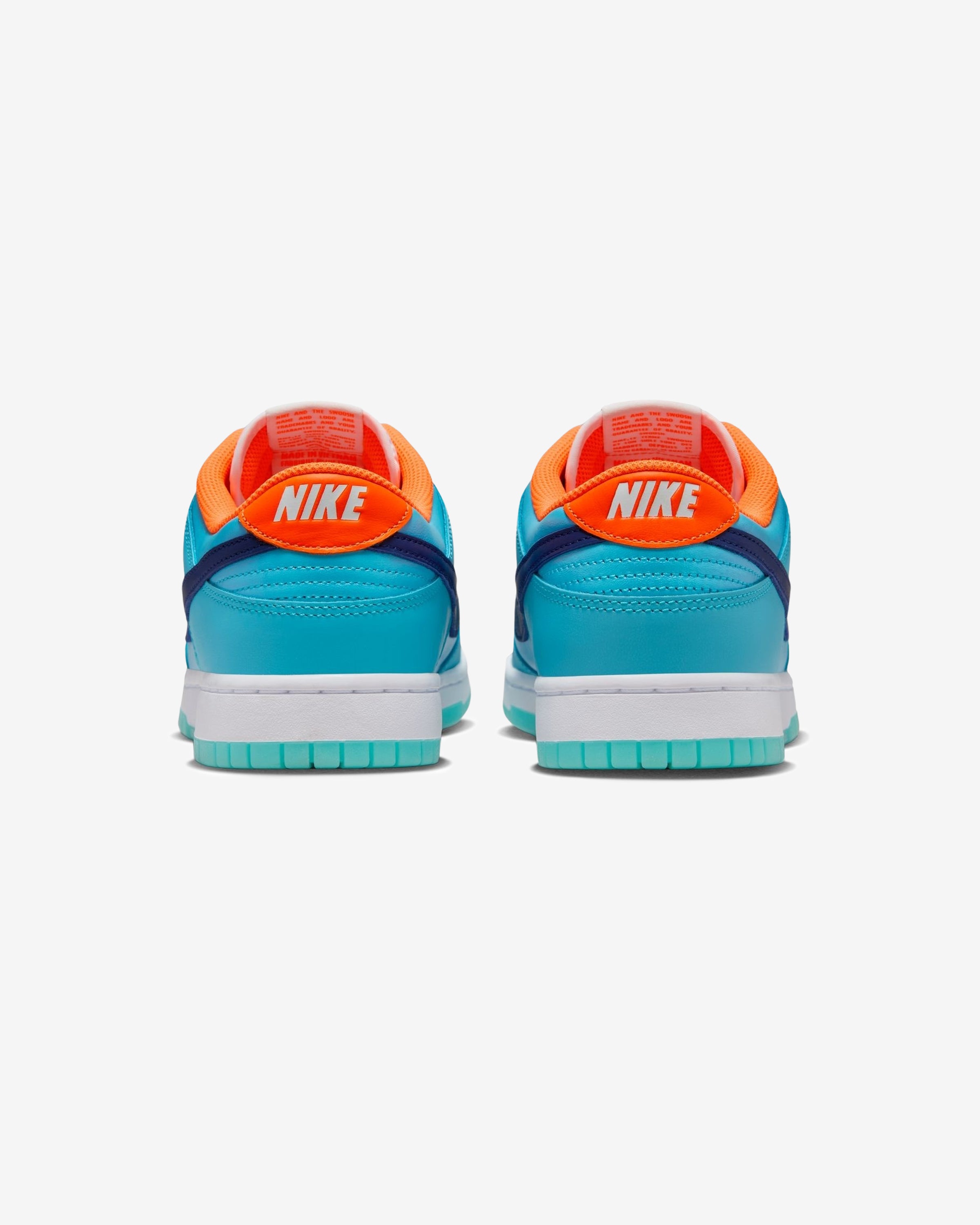 NIKE DUNK LOW SE - BALTIC BLUE/ DEEPROYALBLUE