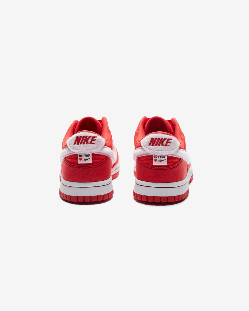 NIKE GS DUNK LOW - FIRERED/ PINKFOAM/ LTCRIMSON – Undefeated