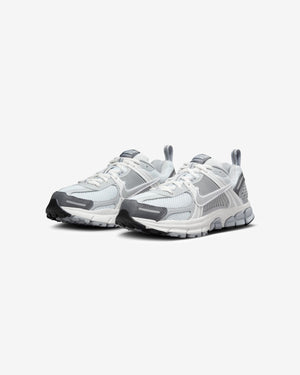 NIKE GS VOMERO 5 - PUREPLATINUM/ METALLICSILVER