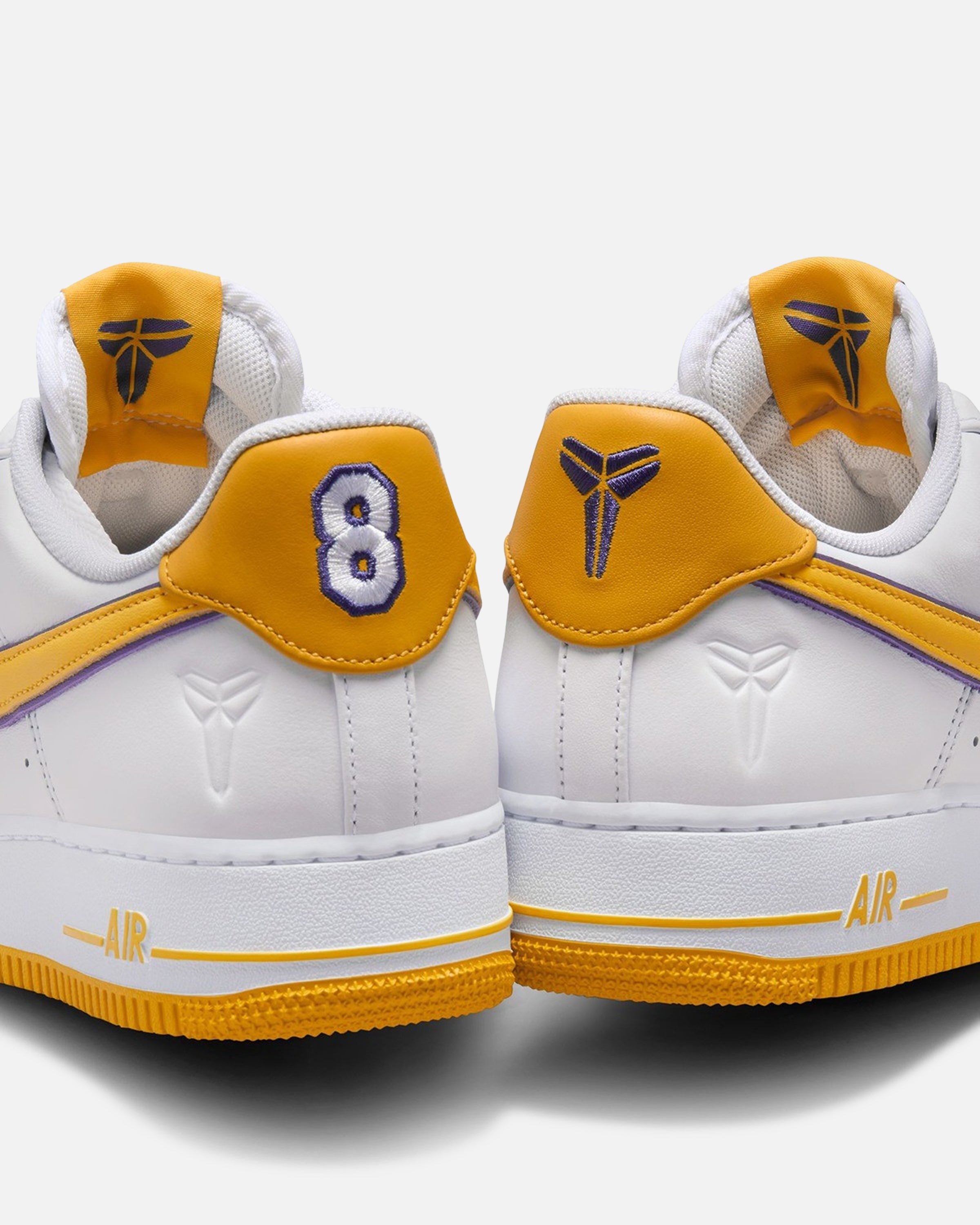 NIKE X KOBE BRYANT AIR FORCE 1 LOW RETRO - WHITE