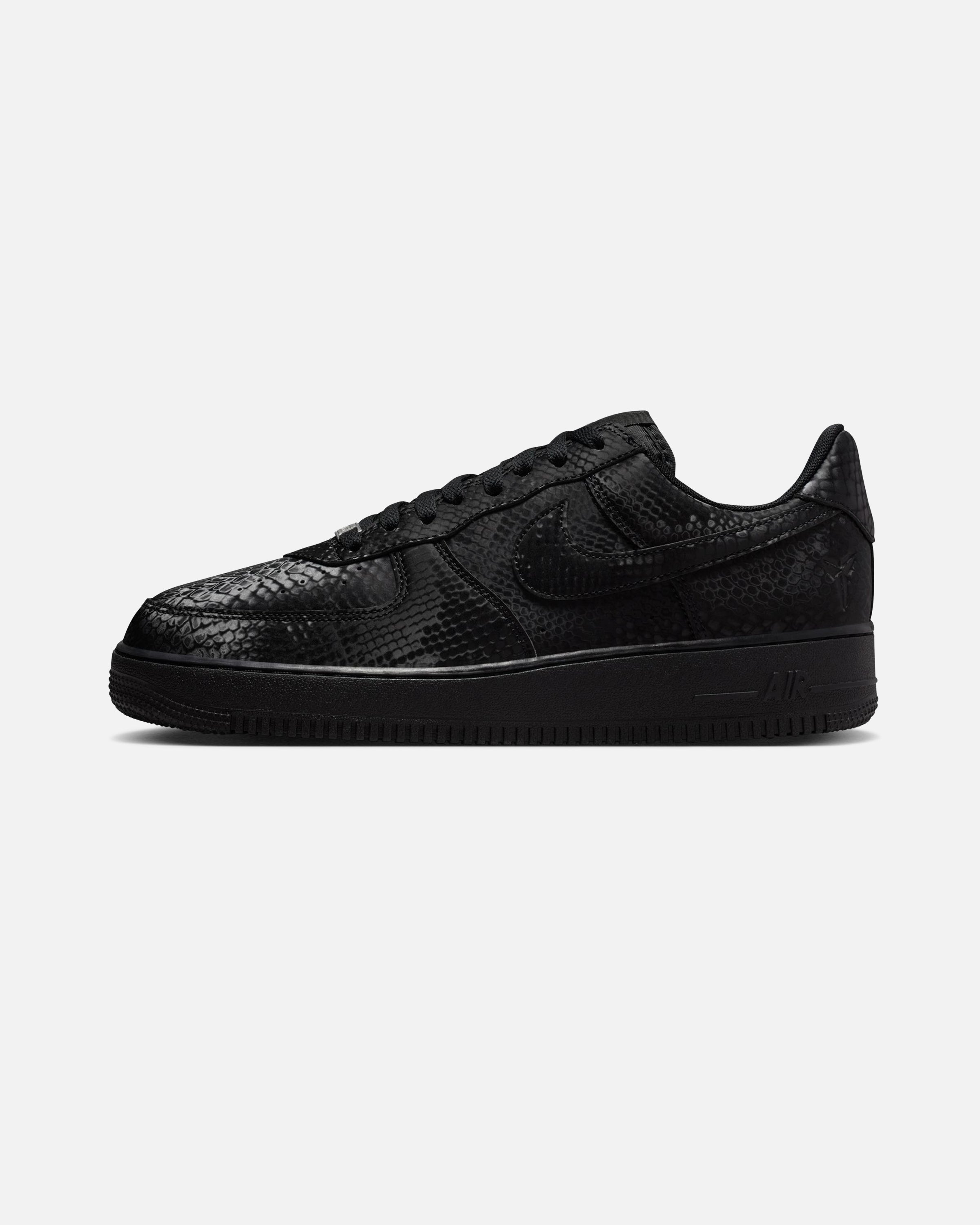 NIKE X KOBE BRYANT AIR FORCE 1 LOW - BLACK